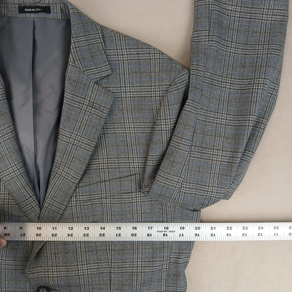 Pronto Uomo Platinum‎ 38R Mens Blazer Sport Coat Plaid Gray 19x30 Modern London